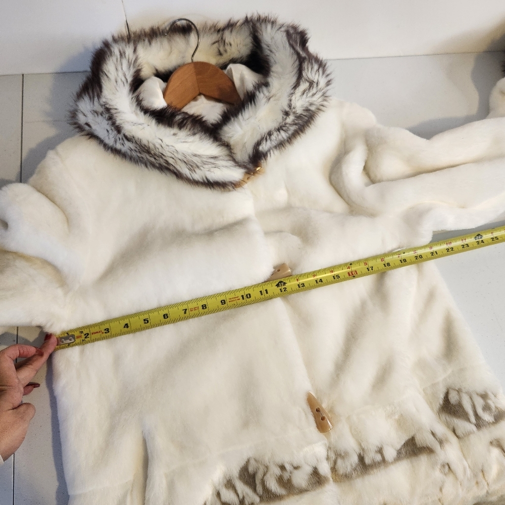 Retro White Faux Fur Penguin Coat Hooded Toggle Winter Jacket Size Small Vintage - Picture 10 of 14